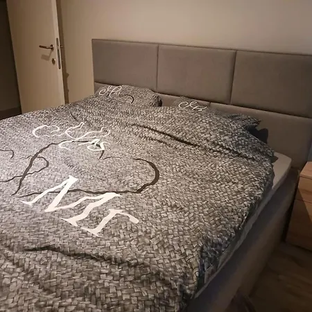 Apartment Jo Vlak Bij Zee